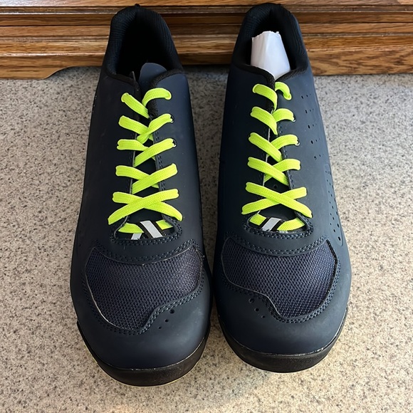 Louis Garneau Urban Cycling Shoes (Dark Night/Sulphur Spring) Men’s Size 10 - Picture 7 of 9